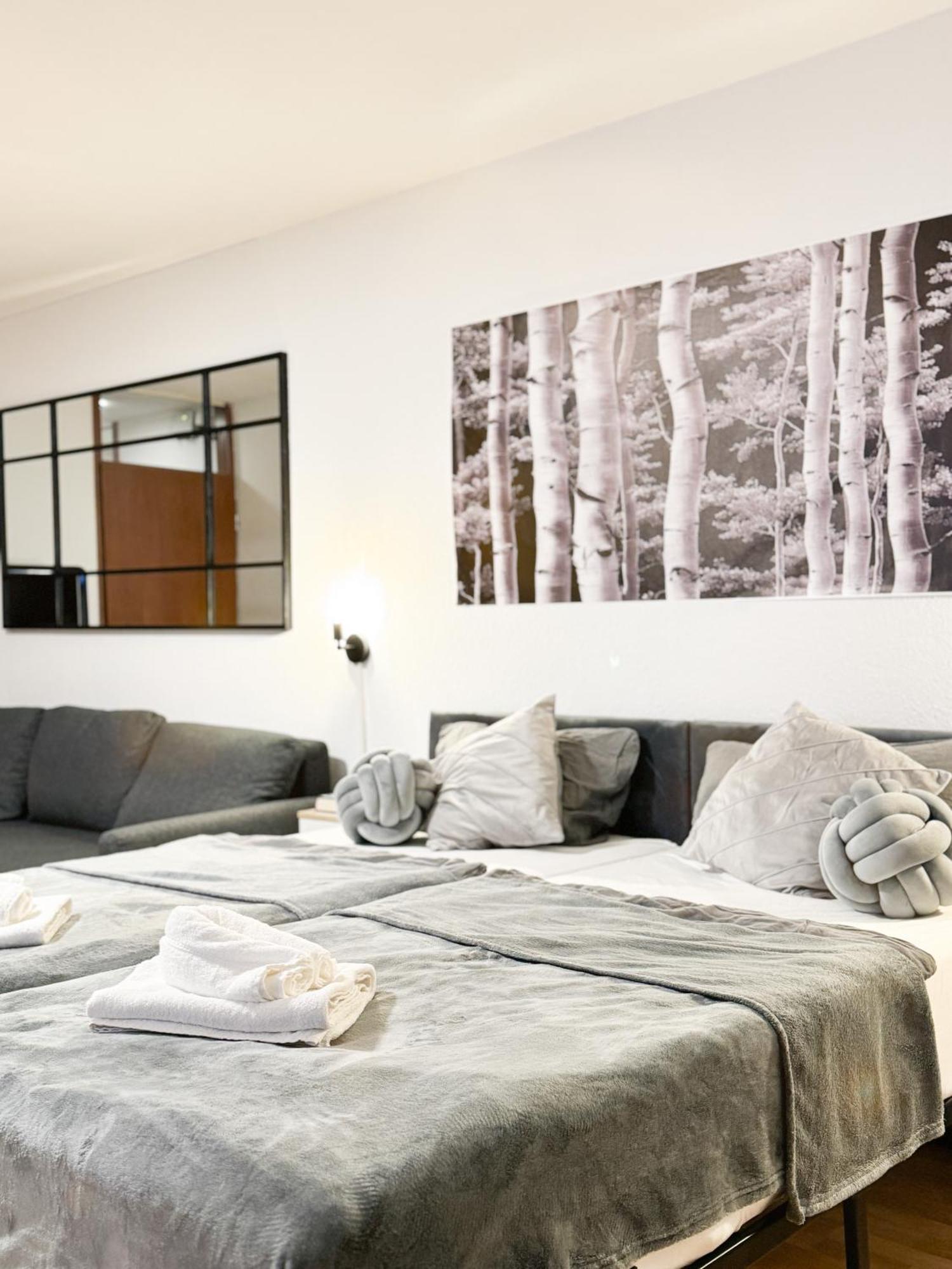 Modern Living In Karlsruhe - Frieden Apartments Екстер'єр фото